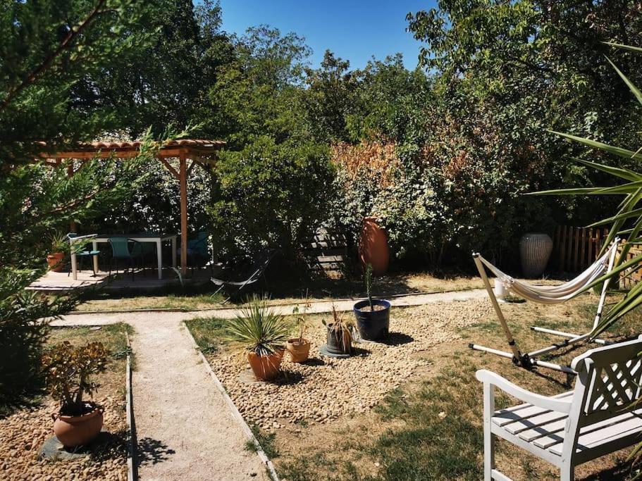 Entre Ventoux Et Luberon, Appartement Dans Maison. Malemort-du-Comtat Kültér fotó